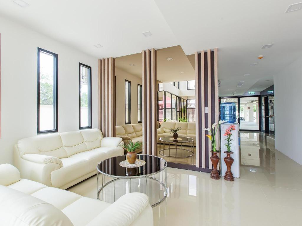 B2 Ubon Premier Hotel Ubon Ratchathani Εξωτερικό φωτογραφία