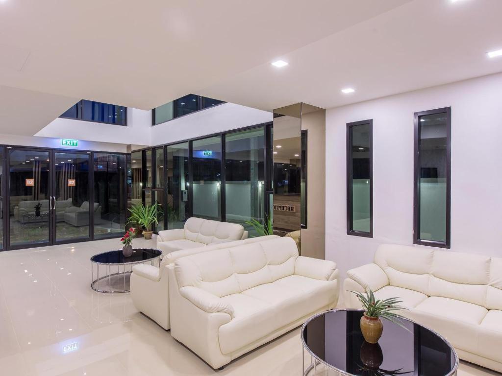 B2 Ubon Premier Hotel Ubon Ratchathani Εξωτερικό φωτογραφία